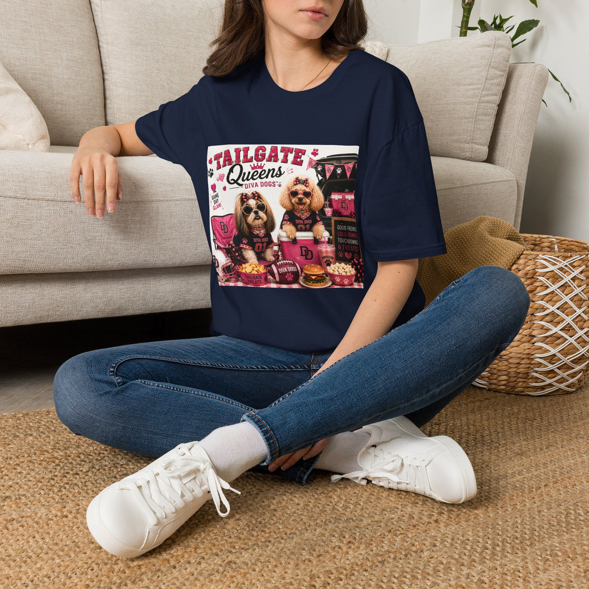 Tailgate Queens™ | Diva Dogs™ | Football Game Day Dog Lover T-Shirt | Glam Tailgate Party Tee